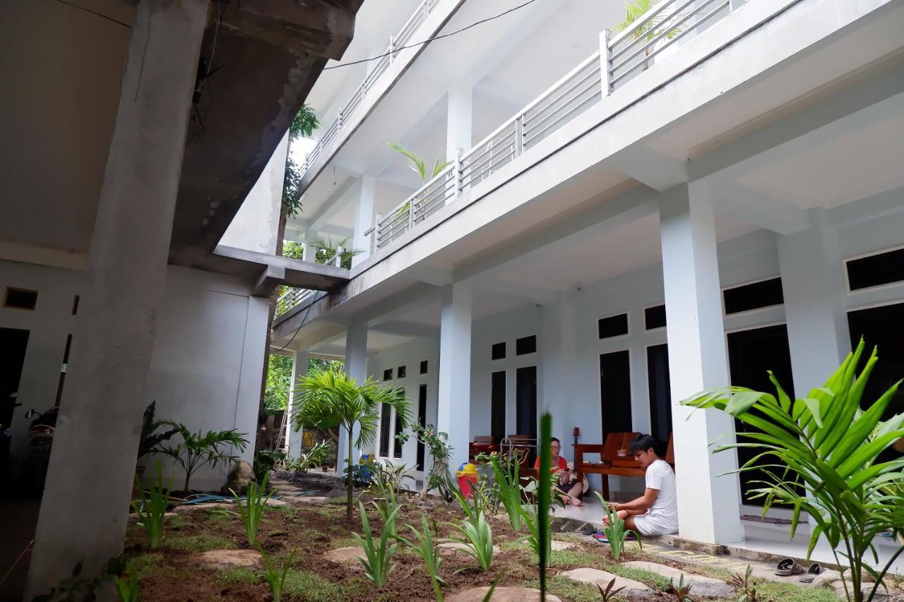 Honeybee Homestay Kuta  Exterior foto